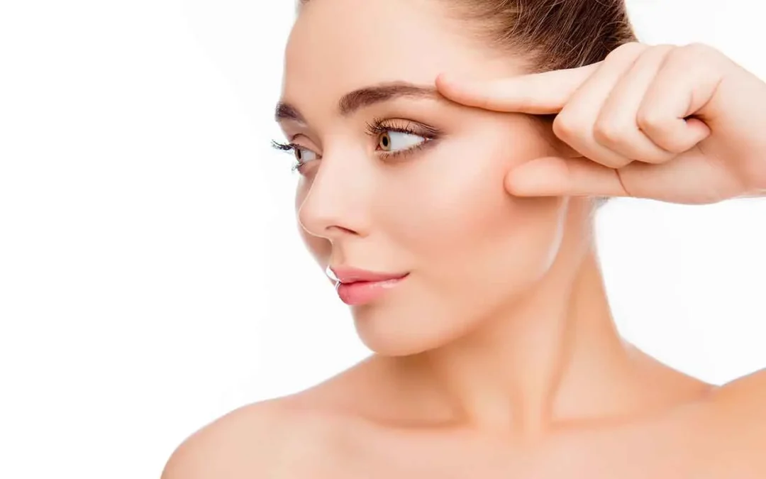 Blépharoplastie et lifting du coin externe de l’œil : rajeunissement du regard (“Eye Rejuvenation”)